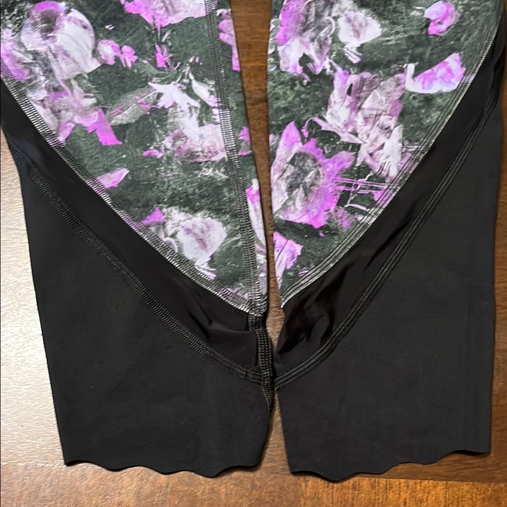 Lululemon Athletica Purple and Black Leggings with Mesh Detail - Picture 7 of 9